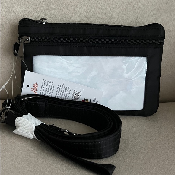 NWT Lug Peekaboo Convertible Crossbody Bag in Midnight Black - Picture 3 of 12